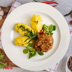 Kotlet  wieprzowy mielony  z cebuląi pieczarką , ziemniaki pieczone  , biała kapusta 
