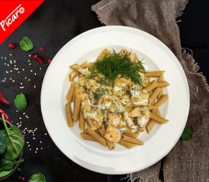 Makaron z łososiem w sosie szparagowym